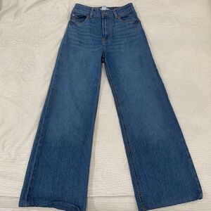 H&M High-Waisted Wide Baggy Jeans